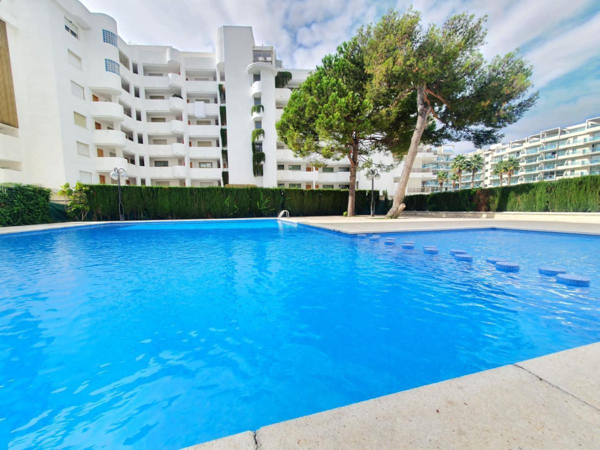 SALOU,Carrer de París, playa centro. Piscina. Salou Exterior foto