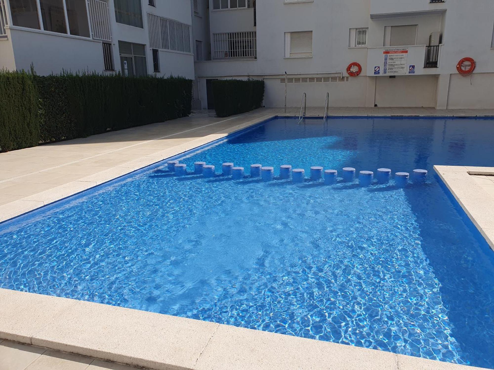 SALOU,Carrer de París, playa centro. Piscina. Salou Exterior foto